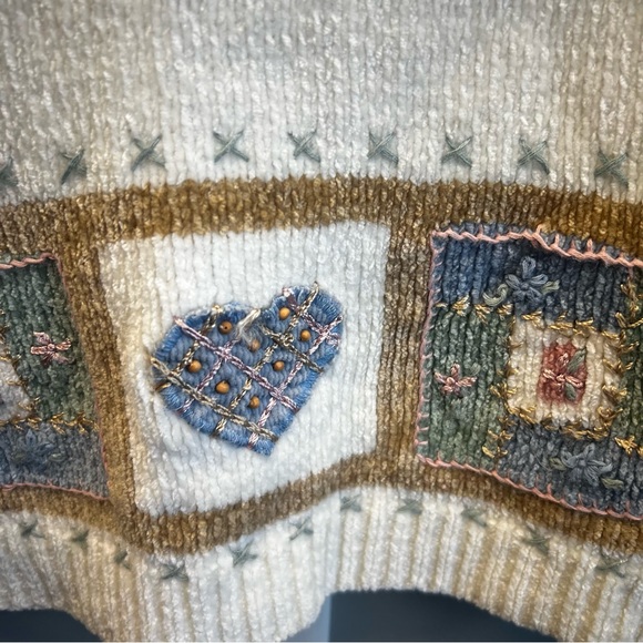 Vintage Alfred Dunner Cream Sweater with Embroidered Details - Picture 4 of 6